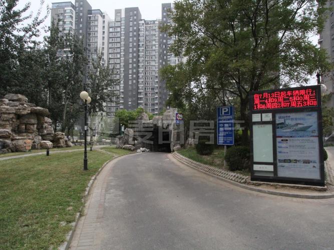 鹿港嘉苑属于哪个社区