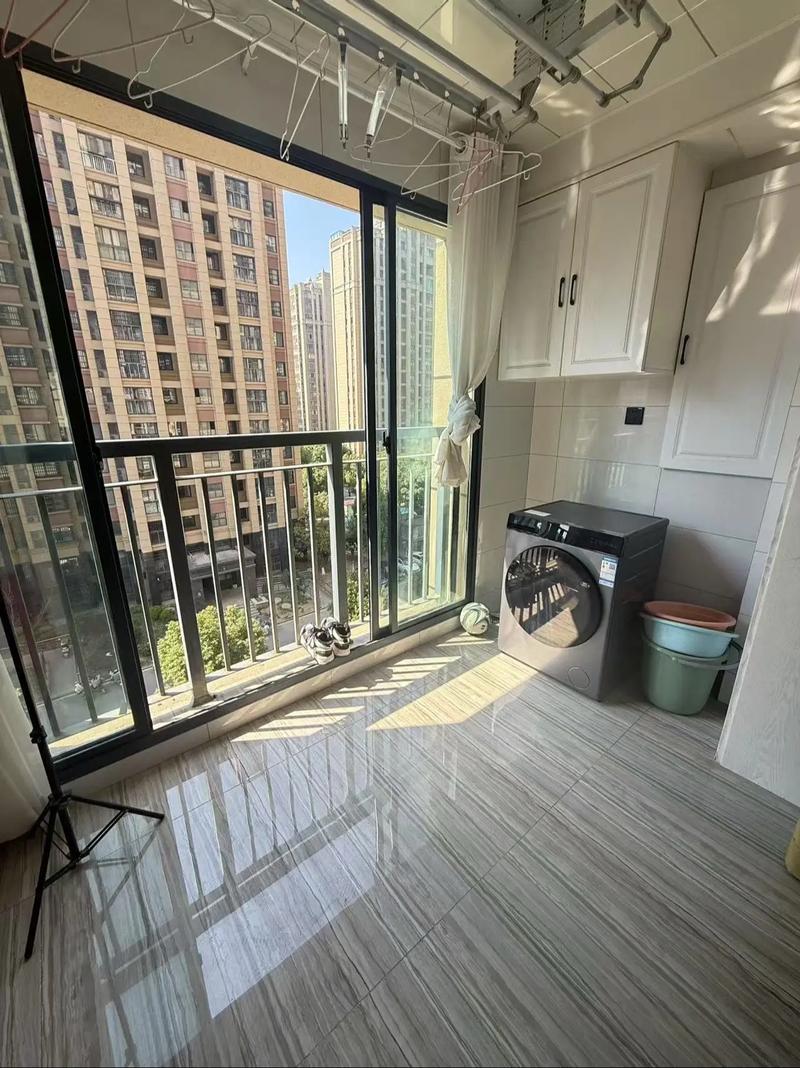 金域华庭二手房价格暴跌