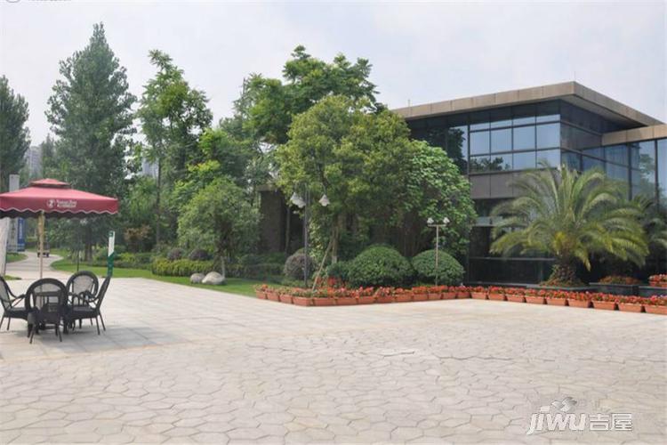 源上湾国际社区售楼部