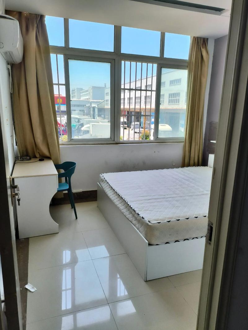 新港小区单间租房信息